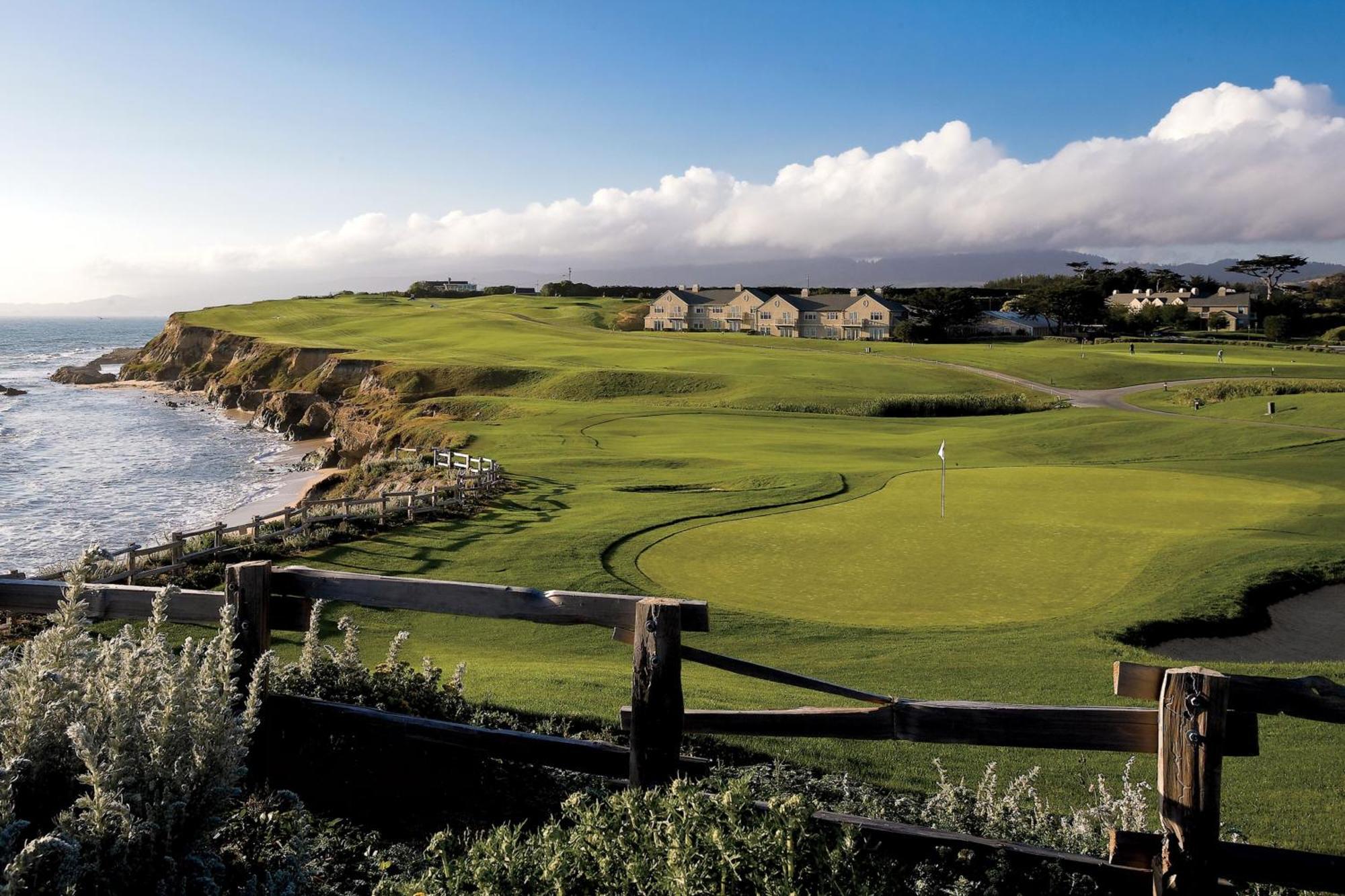 The Ritz-carlton,