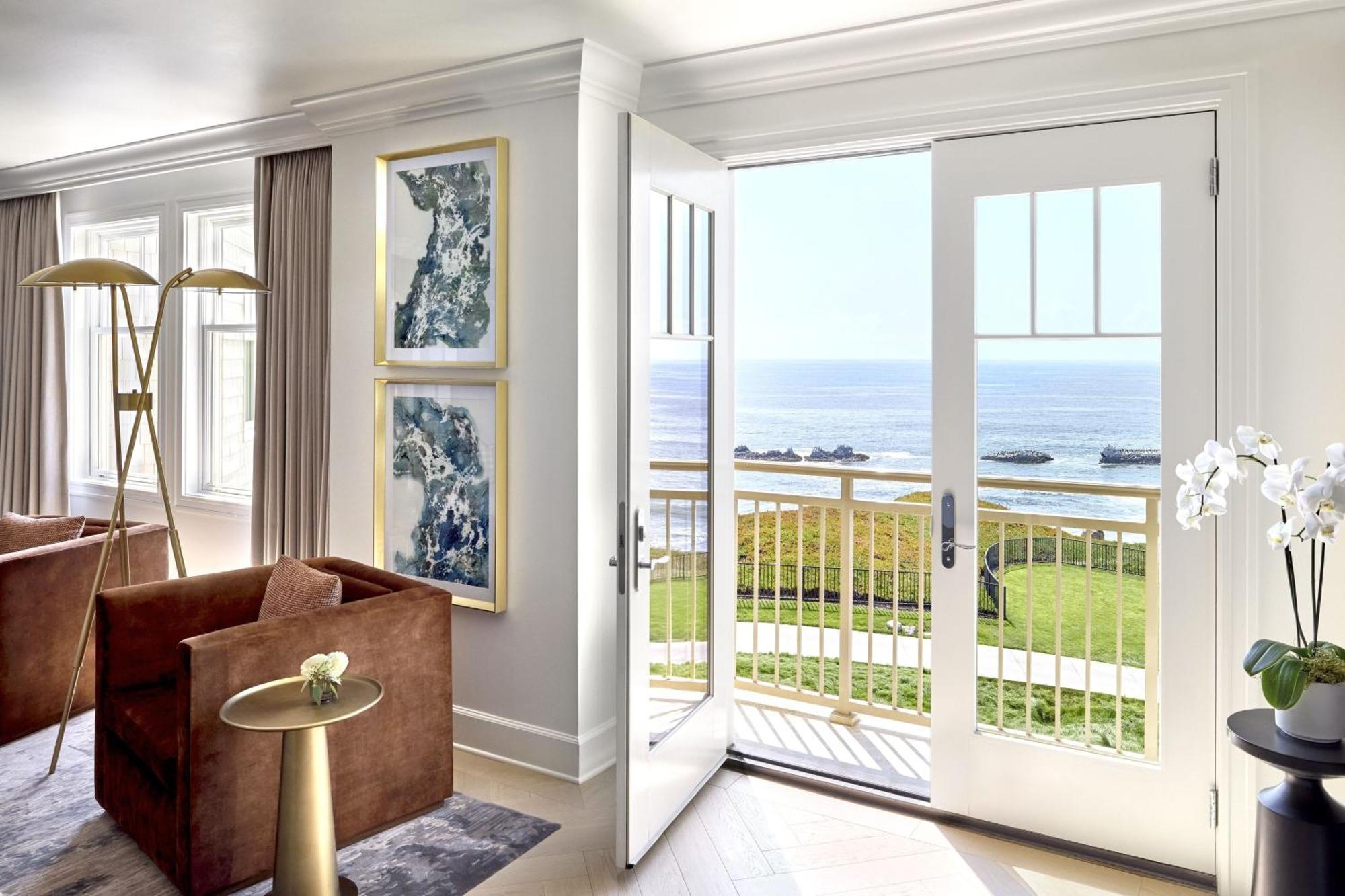 The Ritz-carlton, Hotel